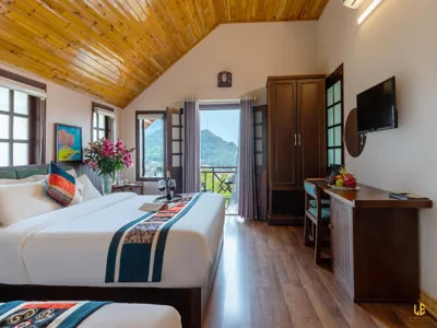 Quadruple Room with Balcony — Le Boutique Sapa Hotel
